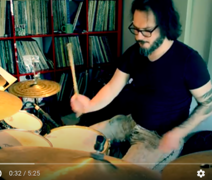 Drumcover door Joost van Soest